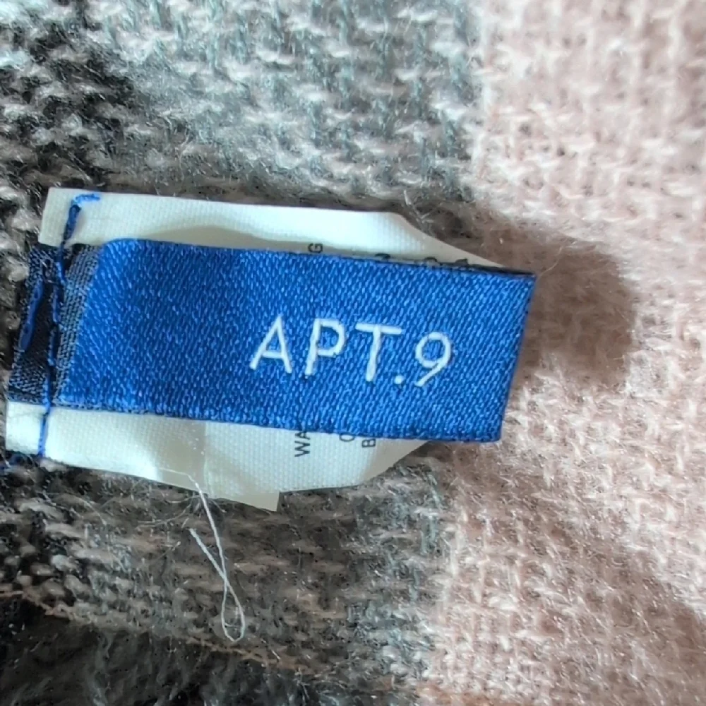 Apt. 9 stylish plaid